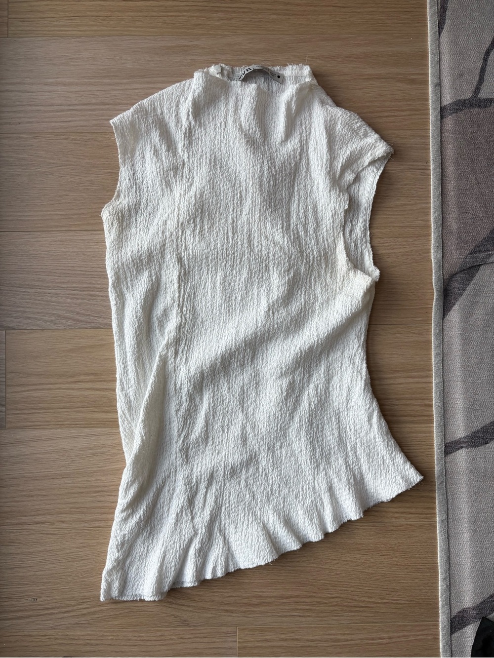 Zara Cream Textured Sleeveless Top